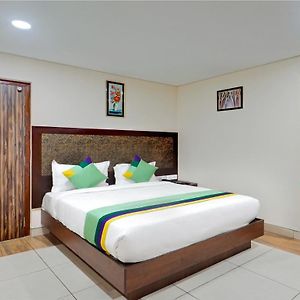Treebo Vetri Supreme Residency